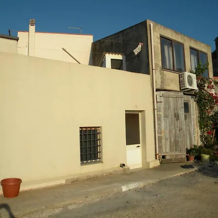 Casa Dei Pescatori Apartment Cabras